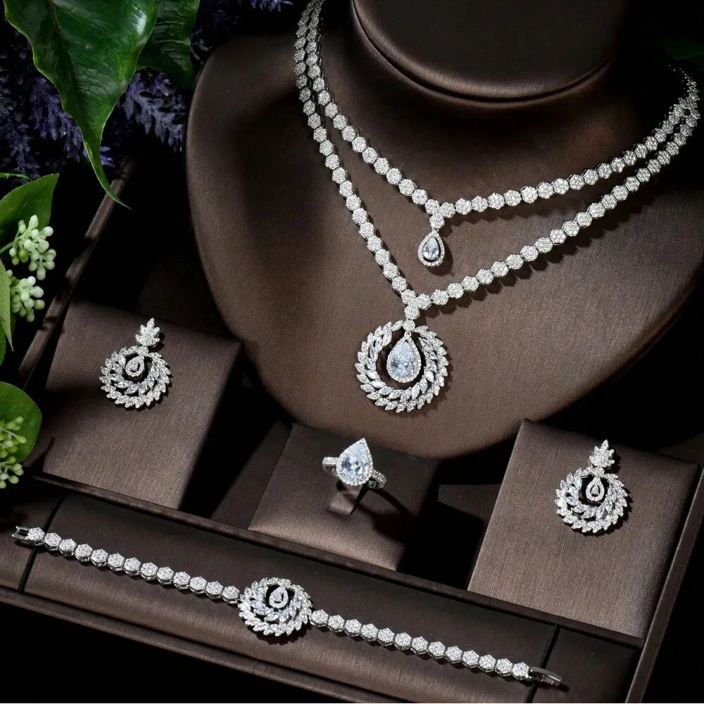 Набор Splendido di gioielli artigianali d'epoca Collana Orecchini Bracciale Accessori Vestito Partito Matrimonio Sposa Donne Q-11
Набор Splendido di gioielli artigianali d'epoca Collana Orecchini Bracciale Accessori Vestito Partito Matrimonio Sposa Donne Q-11