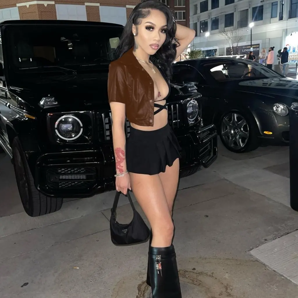 Женская кожаная куртка с коротким рукавом в европейском и американском стиле, независимая станция, хит продаж, модная женская одежда
Женская кожаная куртка с коротким рукавом в европейском и американском стиле, независимая станция, хит продаж, модная женская одежда