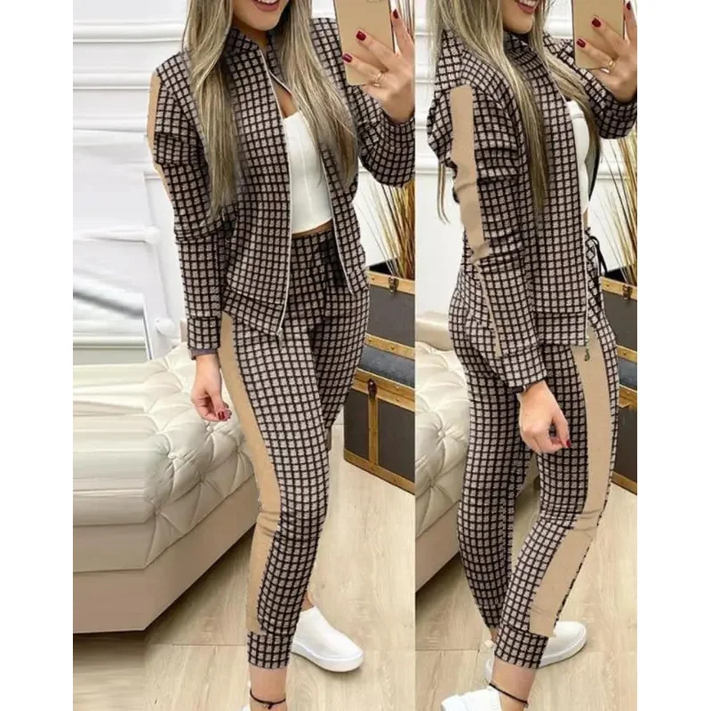 Two Piece Set Women Sporty Plaid Print Zip Up Baseball Collar Long Sleeve Jacket Tops and Drawstring High Waist Sweatpants Set
Two Piece Set Women Sporty Plaid Print Zip Up Baseball Collar Long Sleeve Jacket Tops and Drawstring High Waist Sweatpants Set