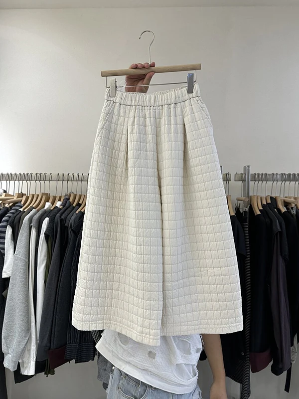 plus Size Women's Casual Wide Leg Straight Tube Pants High Waist Thermal Cotton Inserted Autumn Winter Fashion Comfortable
plus Size Women's Casual Wide Leg Straight Tube Pants High Waist Thermal Cotton Inserted Autumn Winter Fashion Comfortable
