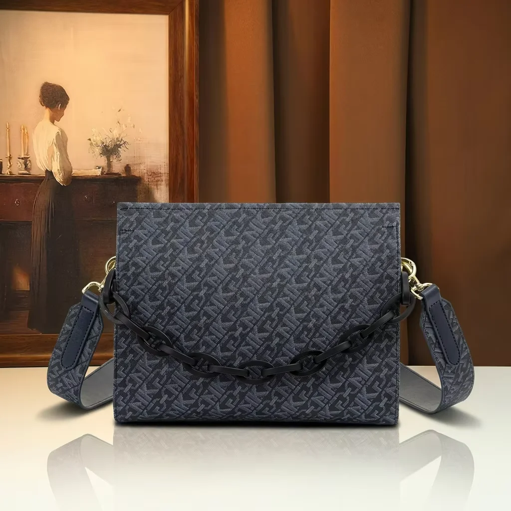 Vintage Monogram Flap Crossbody Bag with Black Chain, Classic Navy Blue Square Shoulder Bag, Retro Wide Strap PU Leather Purse
Vintage Monogram Flap Crossbody Bag with Black Chain, Classic Navy Blue Square Shoulder Bag, Retro Wide Strap PU Leather Purse