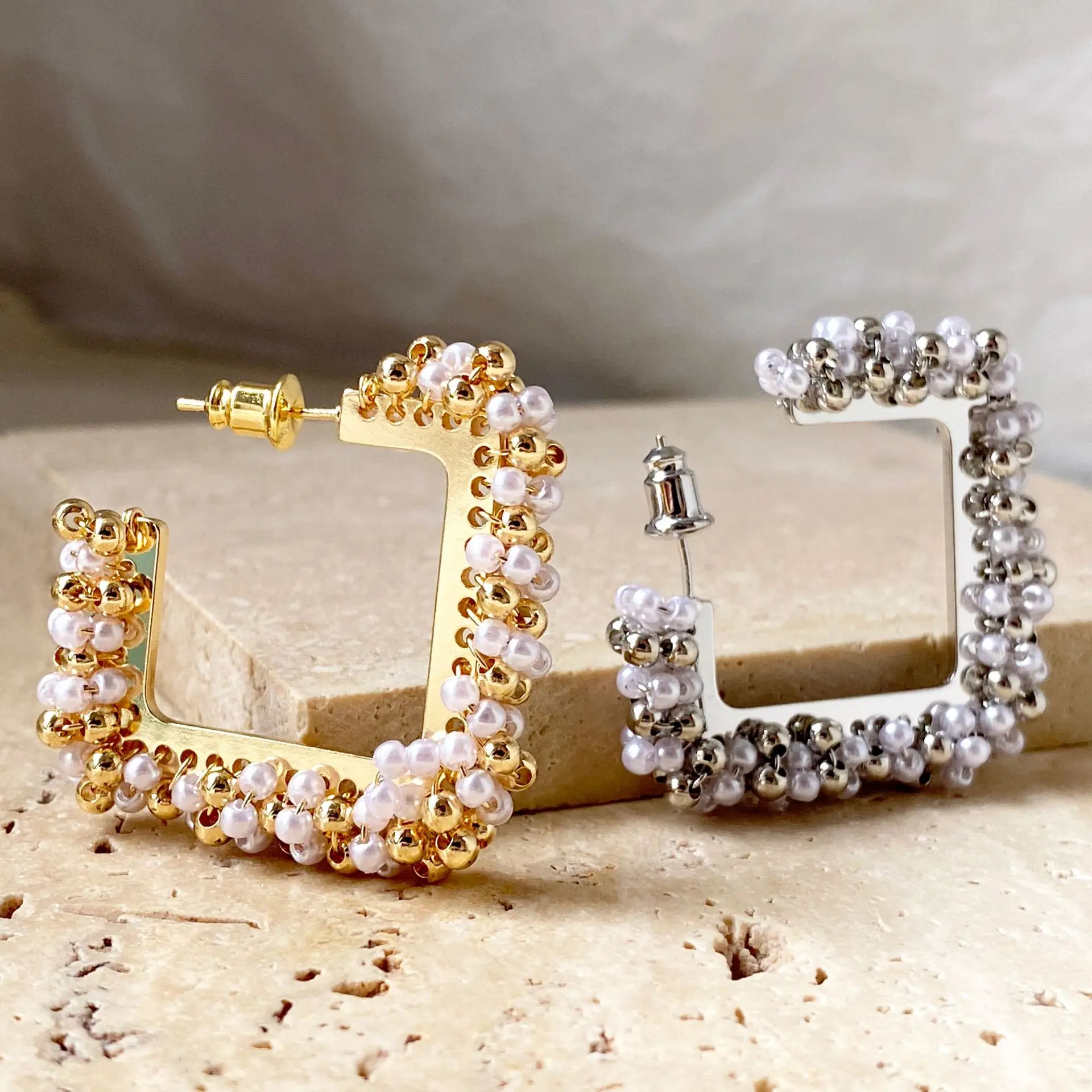 Retro Square Geometric Pearl Stud Earrings Light Luxury Elegant Versatile Daily Party Ear Jewelry For Ladies
Retro Square Geometric Pearl Stud Earrings Light Luxury Elegant Versatile Daily Party Ear Jewelry For Ladies