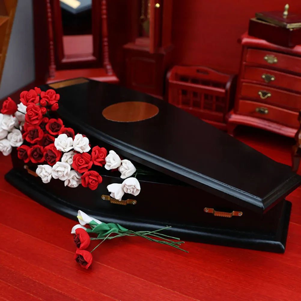 European Elegance Mini Coffin Box for Dollhouse Miniature Furniture Halloween Prop Small Coffin Boxes Halloween Ornament
European Elegance Mini Coffin Box for Dollhouse Miniature Furniture Halloween Prop Small Coffin Boxes Halloween Ornament