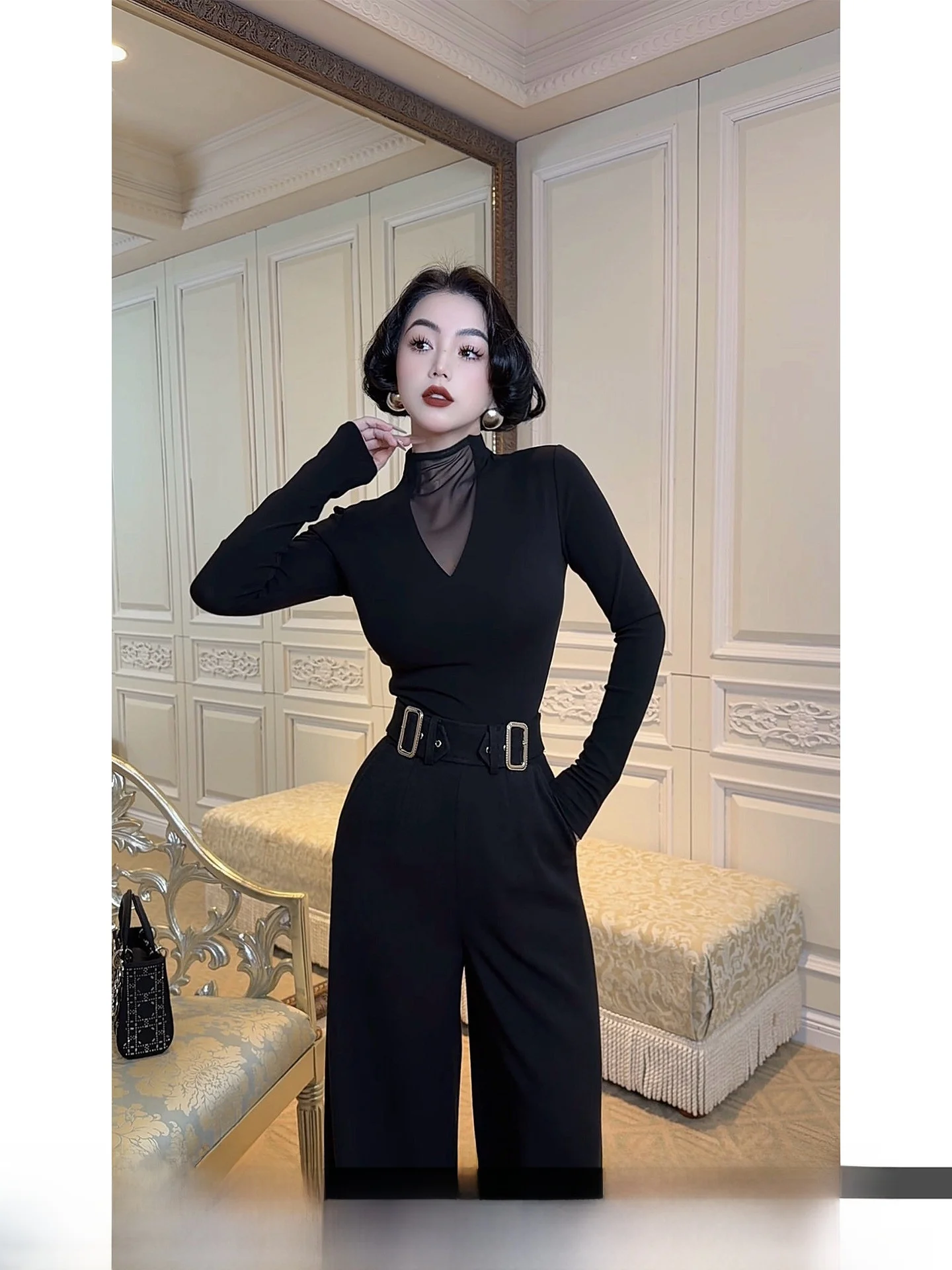 Черный вязаный облегающий базовый топ для женщин, модный повседневный дизайн, с длинным рукавом, V-образным вырезом, Lyxj K Swan Lake, новинка 2025 года
Черный вязаный облегающий базовый топ для женщин, модный повседневный дизайн, с длинным рукавом, V-образным вырезом, Lyxj K Swan Lake, новинка 2025 года