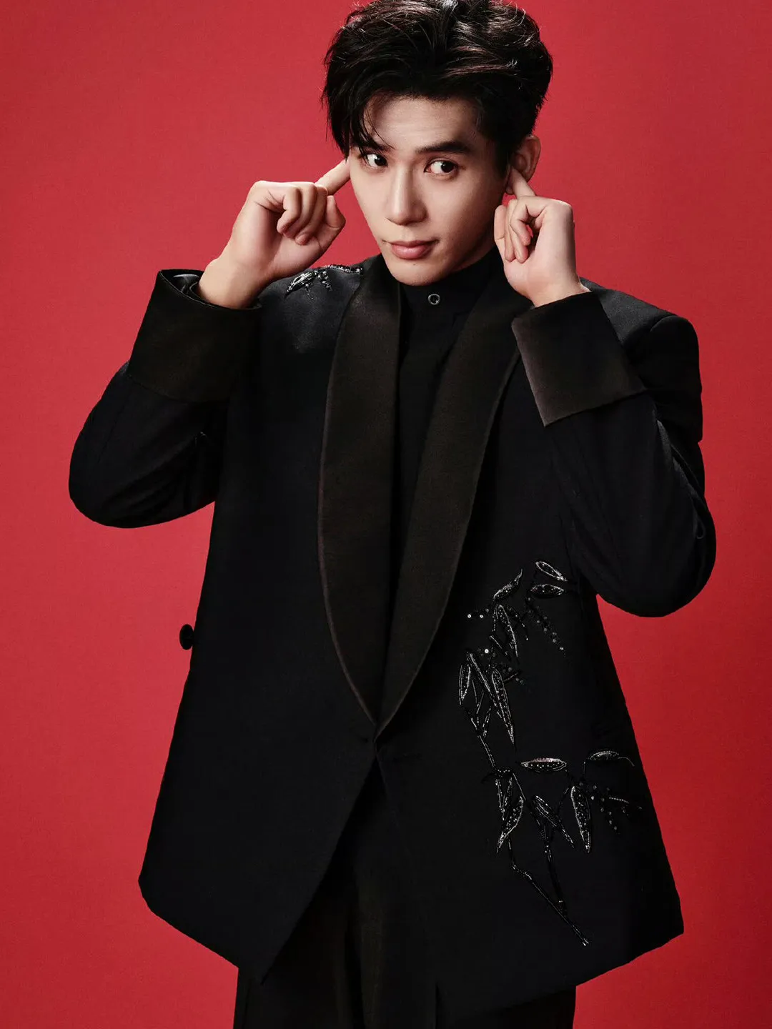 Мужской костюм Bla Bamboo Le с вышивкой, высококачественный повседневный комплект в западном стиле с воротником Цинго, новый китайский стиль
Мужской костюм Bla Bamboo Le с вышивкой, высококачественный повседневный комплект в западном стиле с воротником Цинго, новый китайский стиль