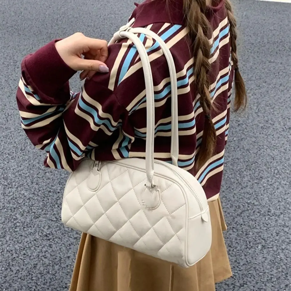 Lattice Stitching Women's Single Shoulder Bag Trendy Commuter Large Capacity Tote Bag Female Underarm Bag Versatile Simple Style
Lattice Stitching Women's Single Shoulder Bag Trendy Commuter Large Capacity Tote Bag Female Underarm Bag Versatile Simple Style