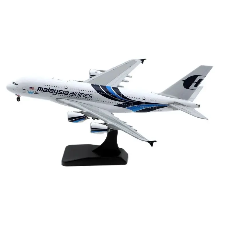 Авиакомпании Malaysia Airlines A380, авиалайнер авиационного самолета из сплава и пластика, модель масштаба 1:400, литые игрушки, подарок, коллекция, имитация дисплея
Авиакомпании Malaysia Airlines A380, авиалайнер авиационного самолета из сплава и пластика, модель масштаба 1:400, литые игрушки, подарок, коллекция, имитация дисплея