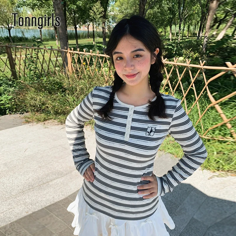 Tonngirls Эстетическая футболка 2000-х годов, женские полосатые тонкие футболки с длинными рукавами Y2k, винтажные топы в стиле гранж, японские футболки Fairycore 
Tonngirls Эстетическая футболка 2000-х годов, женские полосатые тонкие футболки с длинными рукавами Y2k, винтажные топы в стиле гранж, японские футболки Fairycore