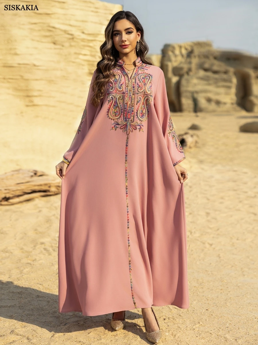 Siskakia New Embroidery Maxi Abaya Muslim Elegant Women Evening Dress Embroidered Sleeve Kaftan
Siskakia New Embroidery Maxi Abaya Muslim Elegant Women Evening Dress Embroidered Sleeve Kaftan
