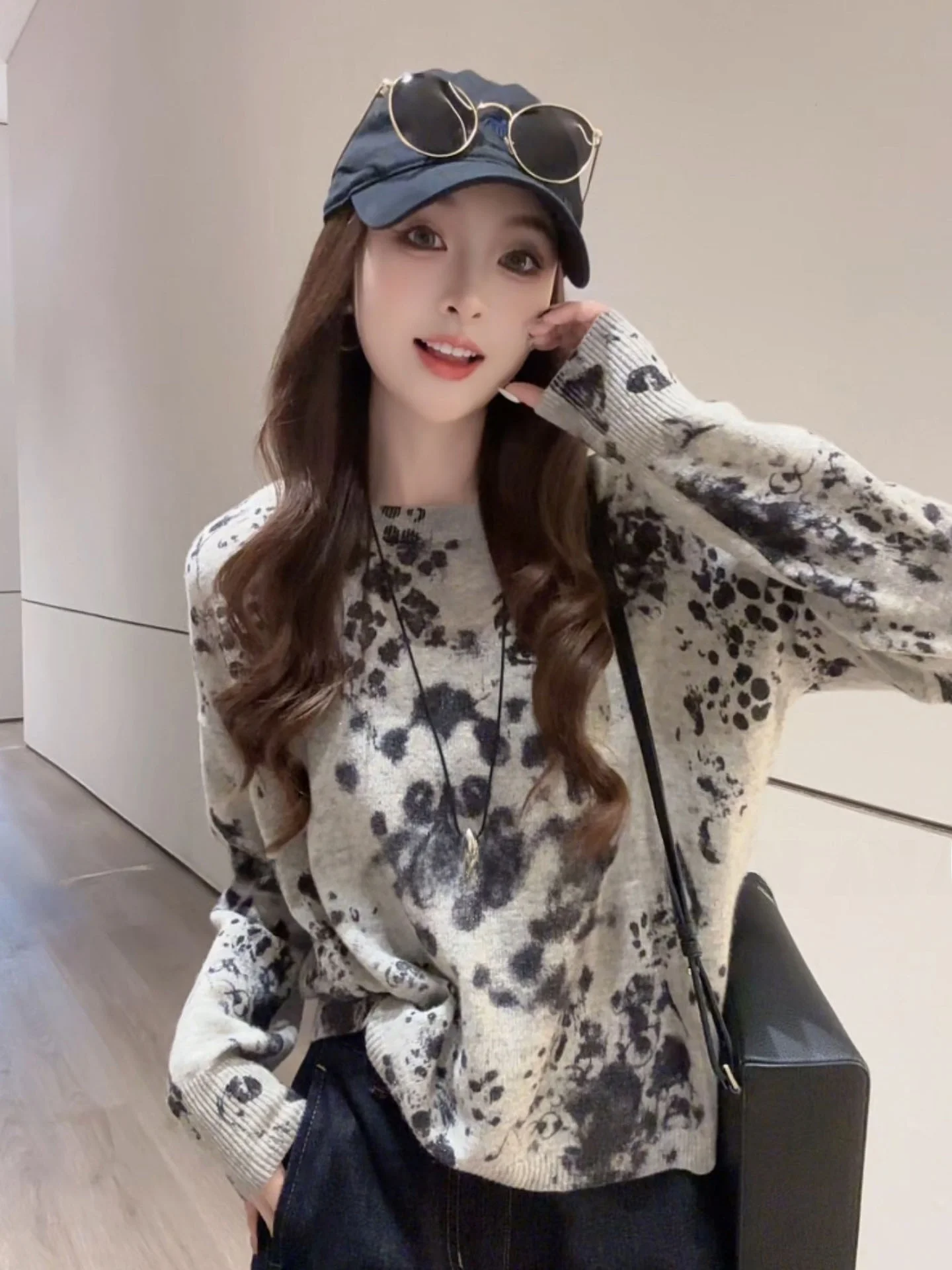 Уютный вязаный топ Ele для женщин: уникальный, модный, премиум-класса, для ранней осени, базовая кофта, верхняя одежда
Уютный вязаный топ Ele для женщин: уникальный, модный, премиум-класса, для ранней осени, базовая кофта, верхняя одежда