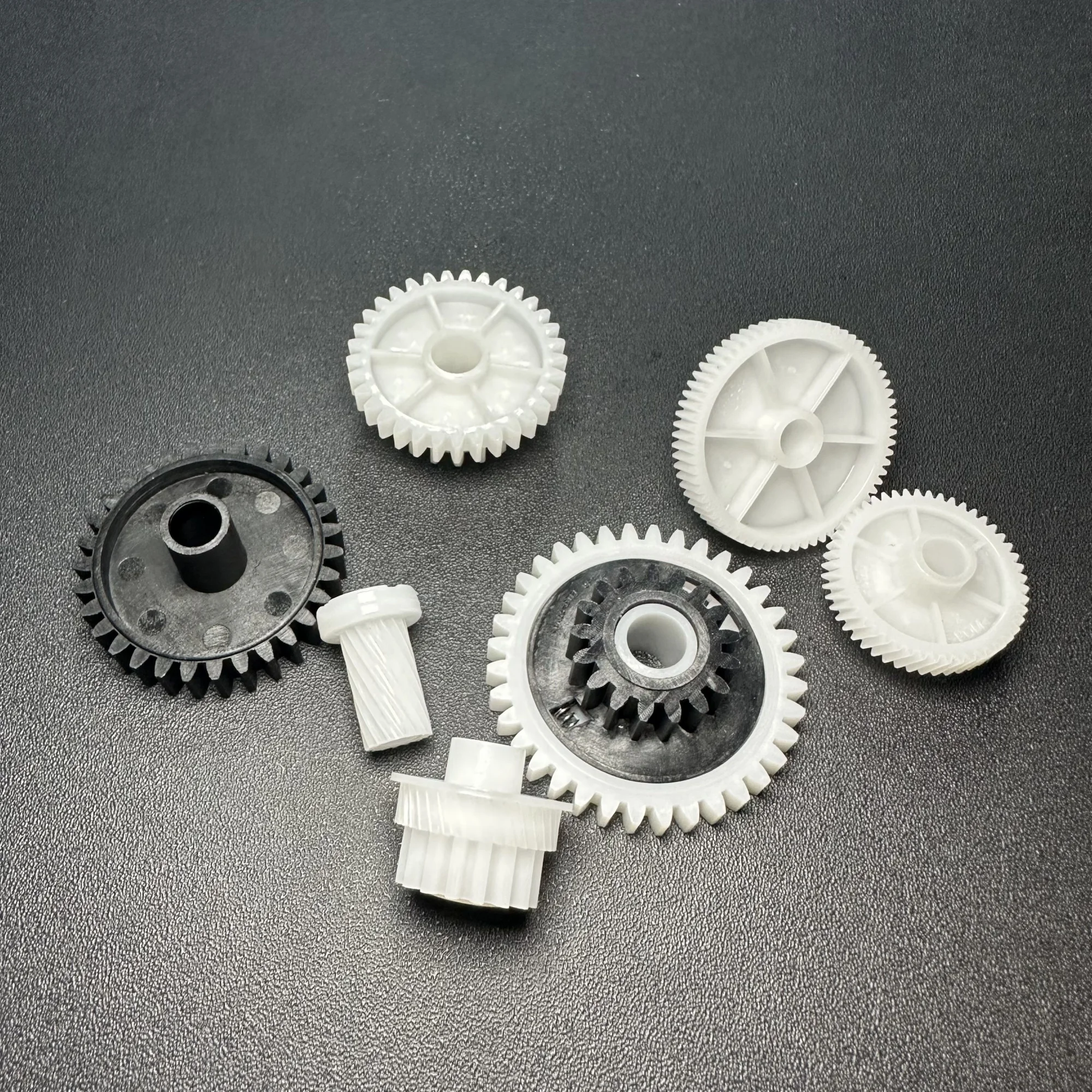 RM1-2963 RU5-0655 RM1-2538 RK2-1088 Поворотные шестерни для HP M5025 M5035 Pro700 M712 M725 Привод фьюзера в сборе (7 передач/комплект)
RM1-2963 RU5-0655 RM1-2538 RK2-1088 Поворотные шестерни для HP M5025 M5035 Pro700 M712 M725 Привод фьюзера в сборе (7 передач/комплект)