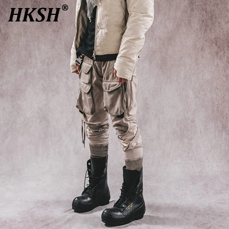 HKSH Men's Punk Spring Autumn Multi Pockets Tactical Waste Land Style Strap Thread Cargo Pants Slim Fit 3D Cutting Chic HK0817
HKSH Men's Punk Spring Autumn Multi Pockets Tactical Waste Land Style Strap Thread Cargo Pants Slim Fit 3D Cutting Chic HK0817