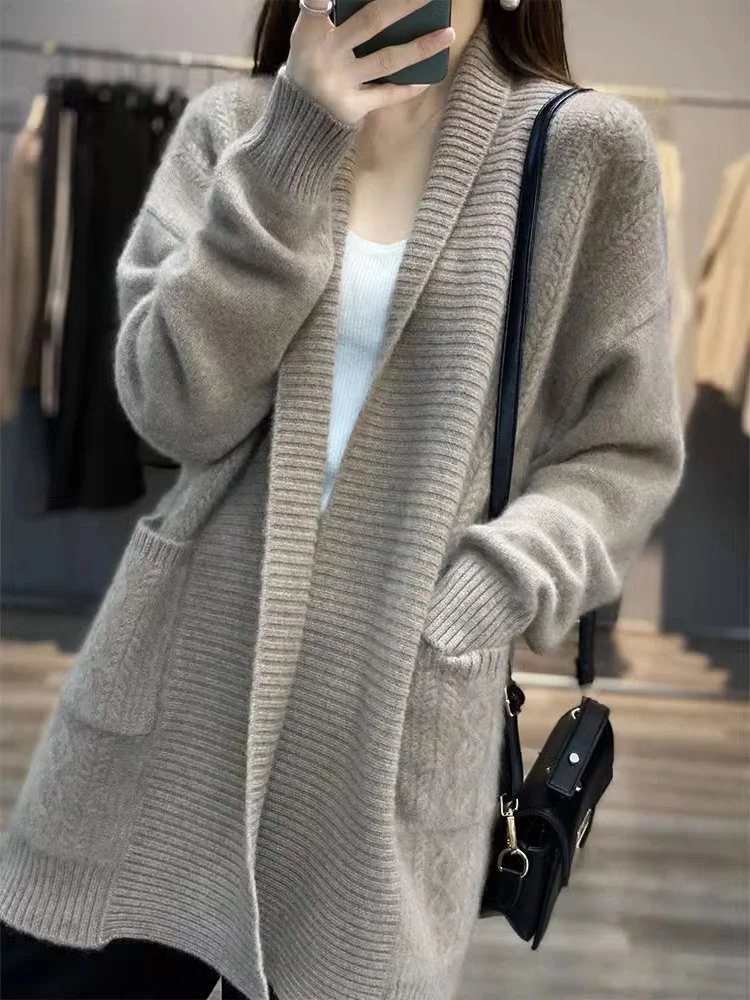 Qingdao большой брендовый женский вязаный кардиган средней длины, свитер, осень-зима, пальто-камер, корейский длинный свек, свободный крой
Qingdao большой брендовый женский вязаный кардиган средней длины, свитер, осень-зима, пальто-камер, корейский длинный свек, свободный крой