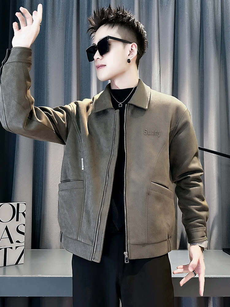 Модная мужская замшевая куртка для работы, повседневная, осенне-зимняя, стильная, молодежная, из полиэфирного волокна, с длинными рукавами, на молнии
Модная мужская замшевая куртка для работы, повседневная, осенне-зимняя, стильная, молодежная, из полиэфирного волокна, с длинными рукавами, на молнии