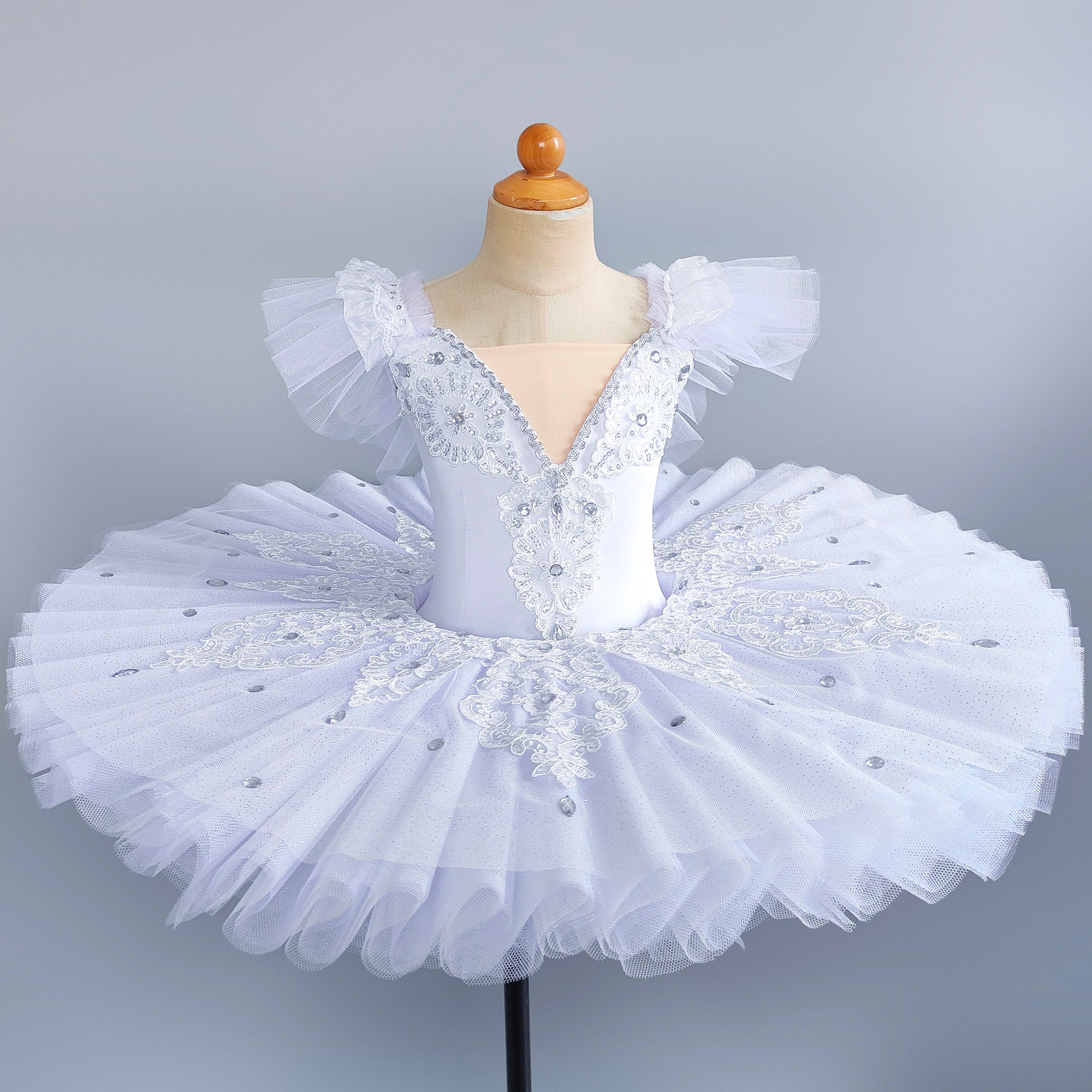 White Professional Ballet Tutu Dress Girls Kids Swan Dance Costume Children Performance Ballerinas Tutu Sequin Ballet Clothes
White Professional Ballet Tutu Dress Girls Kids Swan Dance Costume Children Performance Ballerinas Tutu Sequin Ballet Clothes