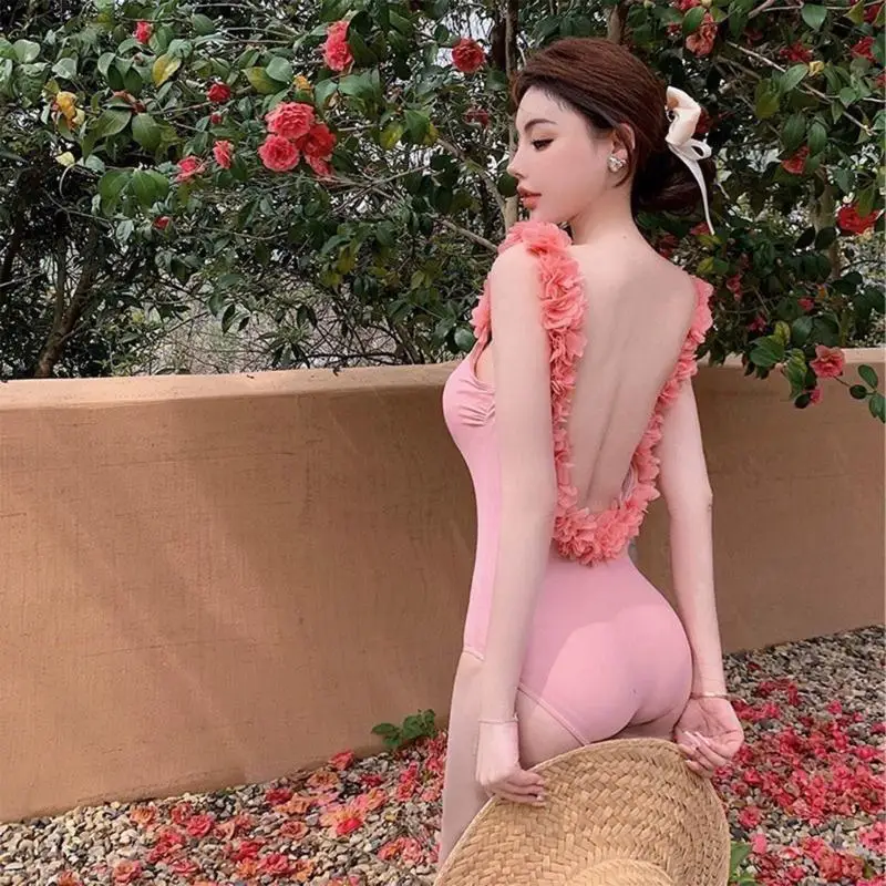 Женский купальный костюм с открытой спиной, монокини с открытой спиной, удобный быстросохнущий купальник монокини для вечеринок
Женский купальный костюм с открытой спиной, монокини с открытой спиной, удобный быстросохнущий купальник монокини для вечеринок