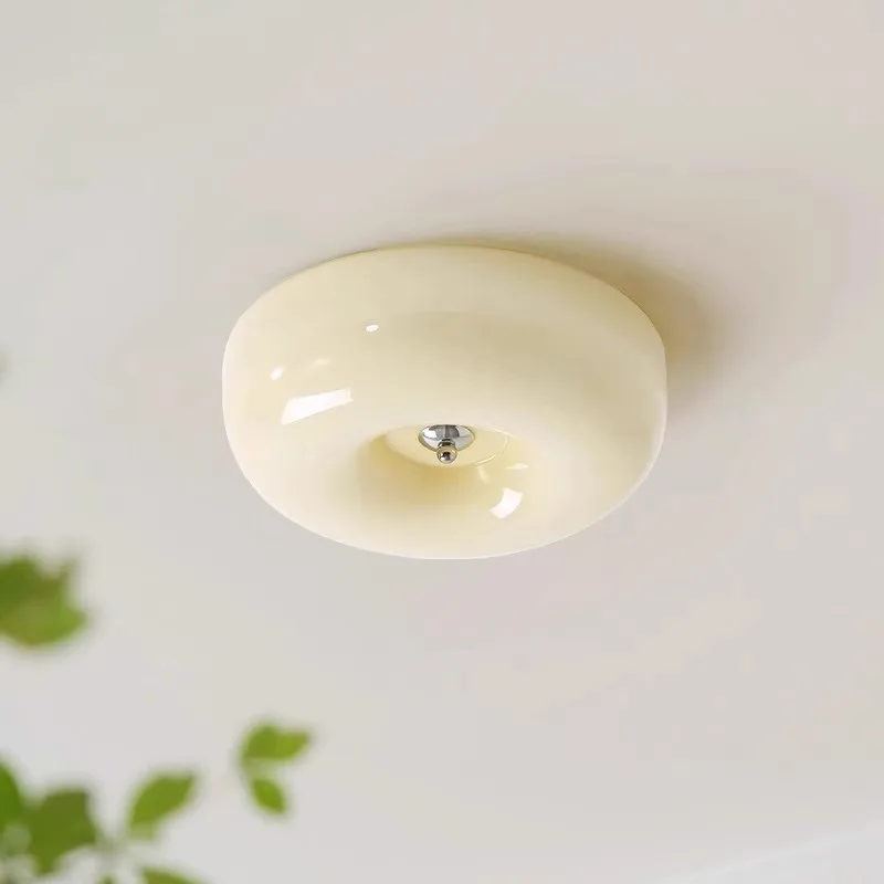 Cream wind master bedroom ceiling light full spectrum French pudding restaurant children's room medieval entrance Nordic lamps
Cream wind master bedroom ceiling light full spectrum French pudding restaurant children's room medieval entrance Nordic lamps