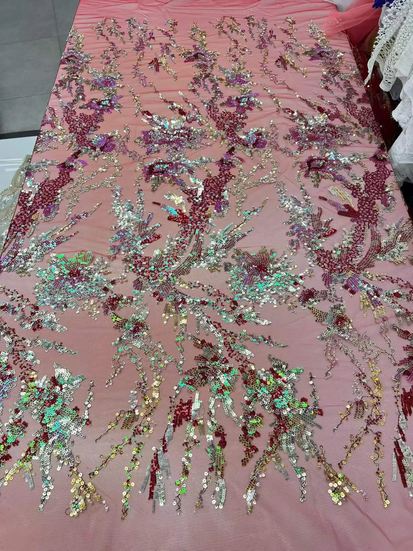2026 High Quality African Tulle Lace Fabric Luxury French Sequins Mesh Embroidery Fabric for Wedding Party Dresses
2026 High Quality African Tulle Lace Fabric Luxury French Sequins Mesh Embroidery Fabric for Wedding Party Dresses