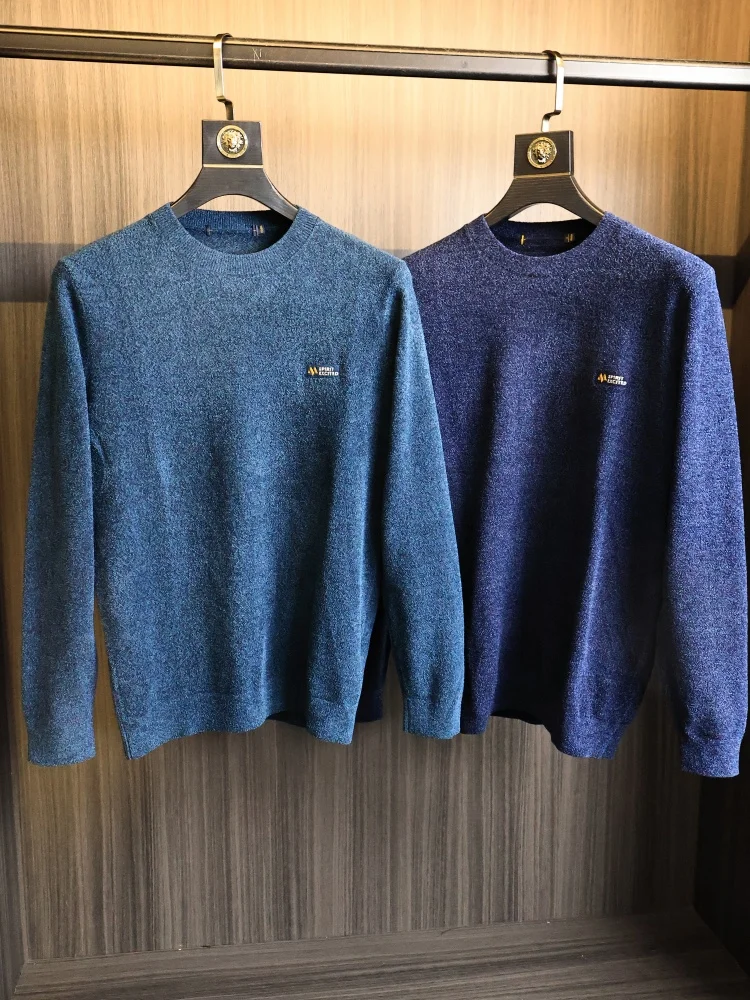 Men's Thickened Warm Fashionable round Neck Knitted Sweater Soft Snowy Chenille Fabric Autumn Winter Color Casual Style
Men's Thickened Warm Fashionable round Neck Knitted Sweater Soft Snowy Chenille Fabric Autumn Winter Color Casual Style