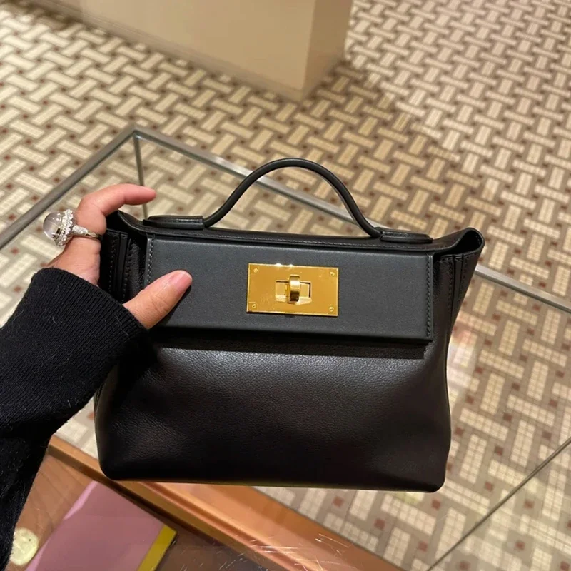 2022 New Style Women High Quality Leather Bag Designers Luxury Handbag Female Fashion Small Shoulder Messenger Bag Tote Bags
2022 New Style Women High Quality Leather Bag Designers Luxury Handbag Female Fashion Small Shoulder Messenger Bag Tote Bags