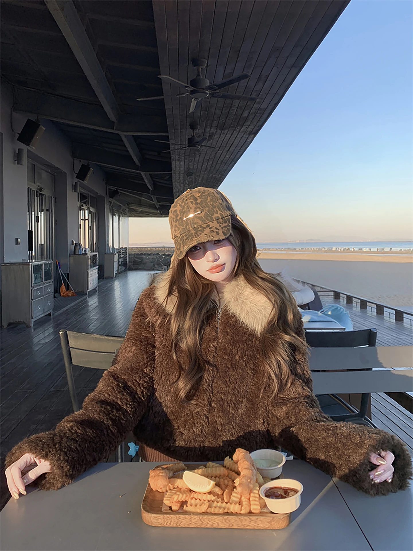 Женское коричневое пальто Aviva on Earth с меховым воротником, экологичное, зимнее, модное, из коллекции Earth Store, корейский стиль, маленький размер
Женское коричневое пальто Aviva on Earth с меховым воротником, экологичное, зимнее, модное, из коллекции Earth Store, корейский стиль, маленький размер