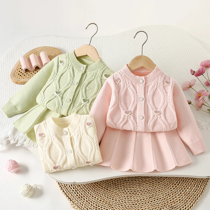 Autumn Suit Knitted Love Button Baby Girl Long sleeved cardigan Clothes knitted sweater+Pleated Skirt Baby New Year Set 2Pcs
Autumn Suit Knitted Love Button Baby Girl Long sleeved cardigan Clothes knitted sweater+Pleated Skirt Baby New Year Set 2Pcs