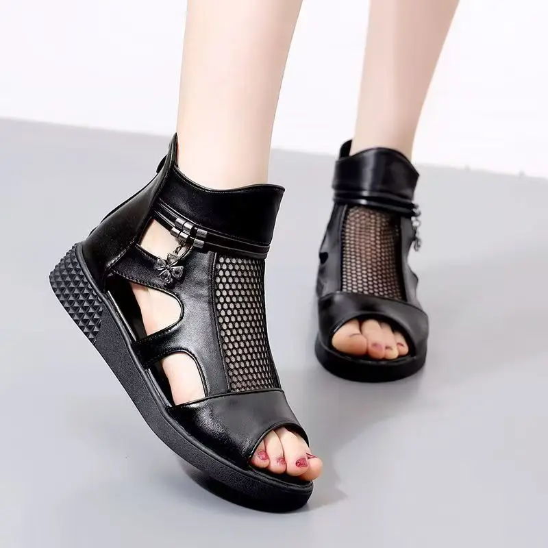 Women Mesh Hollow Out Flat Sole Peep Toe Ankle Boots Summer New Soft sole Non Slip Breathable High Top Zippers Cool Boots
Women Mesh Hollow Out Flat Sole Peep Toe Ankle Boots Summer New Soft sole Non Slip Breathable High Top Zippers Cool Boots