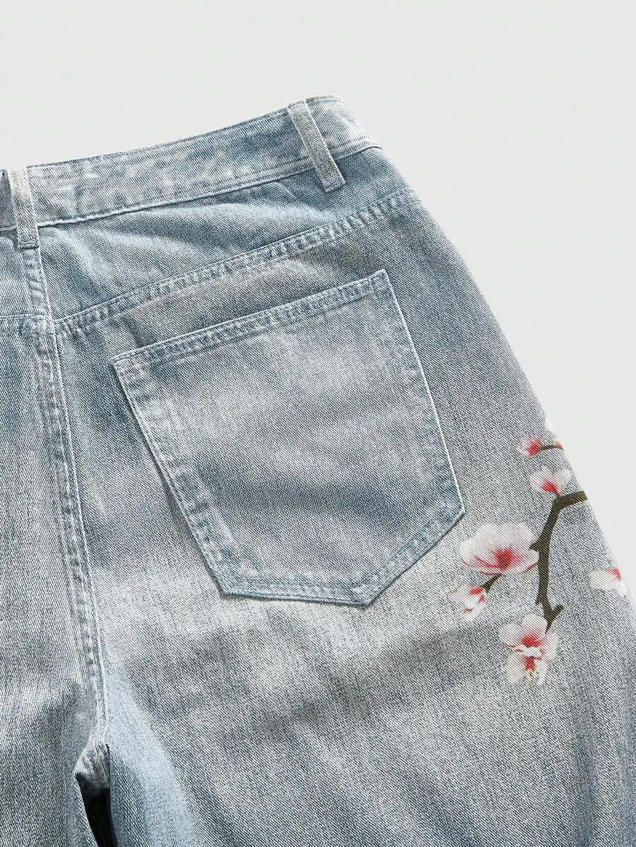 Men Casual Floral Embroidered Denim Shorts Loose Fit Beach Summer
Men Casual Floral Embroidered Denim Shorts Loose Fit Beach Summer