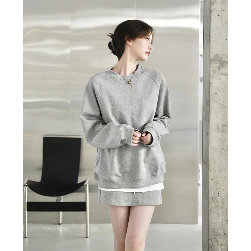 Комплект SerioLudere: хлопковая свободная толстовка и юбка с высокой талией в стиле космос, повседневный модный комплект для женщин, весна 2024
Комплект SerioLudere: хлопковая свободная толстовка и юбка с высокой талией в стиле космос, повседневный модный комплект для женщин, весна 2024