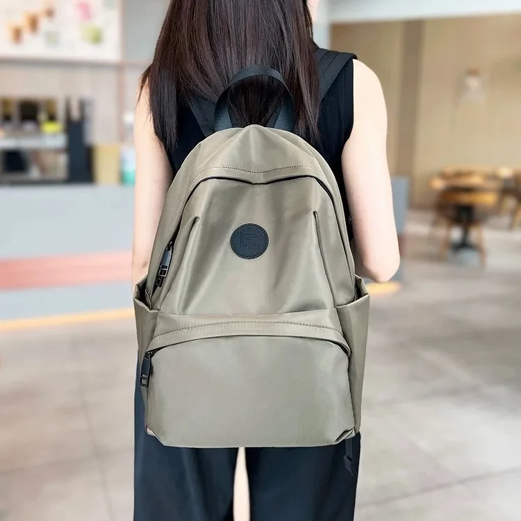 New Lightweight Backpack Women's Waterproof Large-capacity Oxford Backpack Casual Versatile High-end Computer Bag
New Lightweight Backpack Women's Waterproof Large-capacity Oxford Backpack Casual Versatile High-end Computer Bag