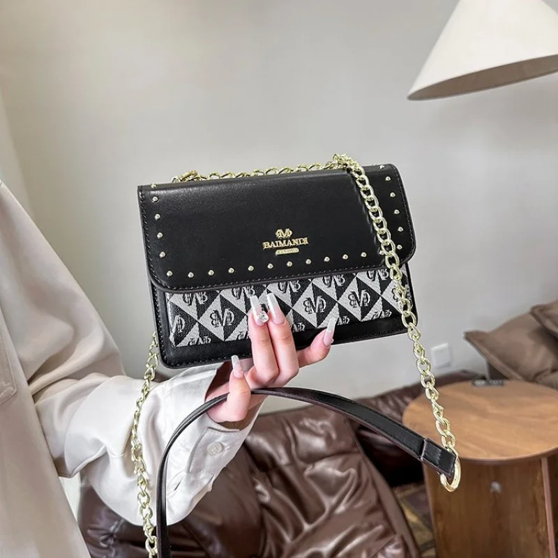 High-End Luxury Leather Women's Handbag By Famous Designer Crossbody Shoulder Messenger Bag Classic
High-End Luxury Leather Women's Handbag By Famous Designer Crossbody Shoulder Messenger Bag Classic