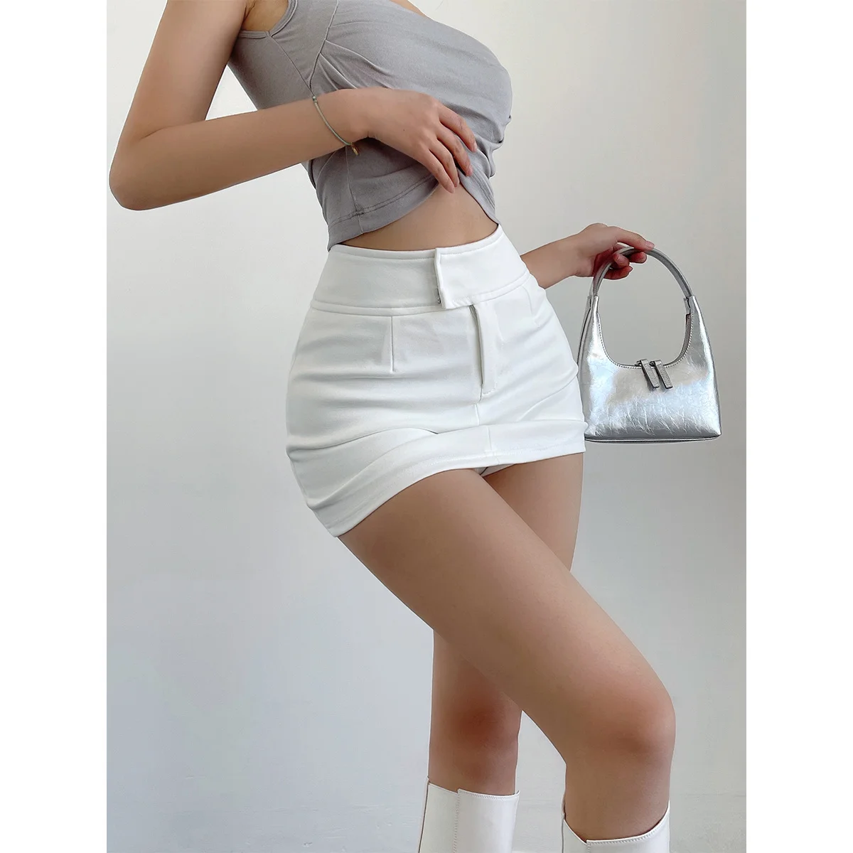 American Spicy Girls High Waist Elastic Slim Hip Half Skirt For Women A-line Short Hot Sexy Korean Women Skorts M679
American Spicy Girls High Waist Elastic Slim Hip Half Skirt For Women A-line Short Hot Sexy Korean Women Skorts M679