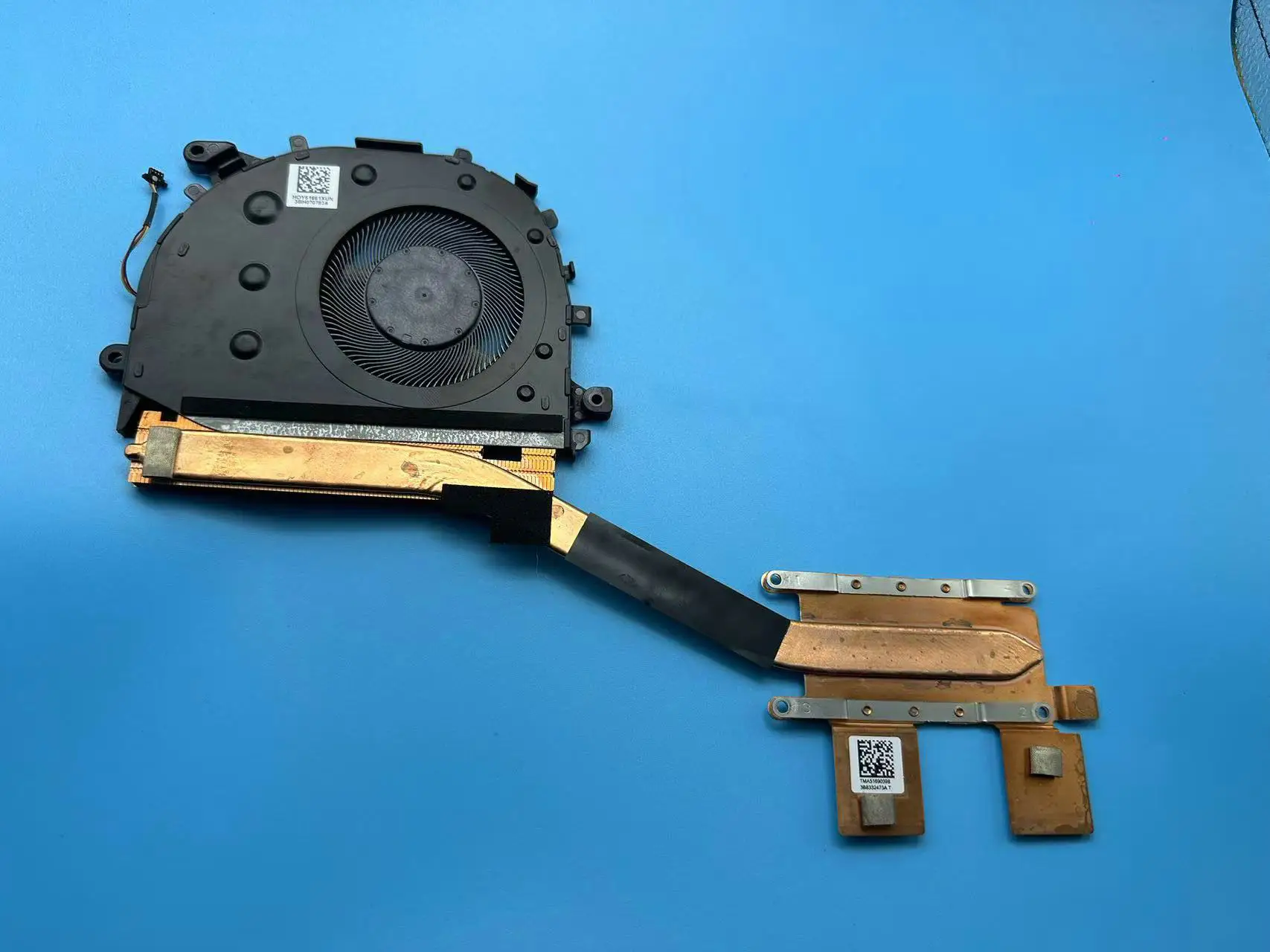 ORIGINAL STOCK HEATSINK FAN FOR HUAWEI MATEBOOK D14 MDF-16 MDG-16 RADIATOR COOLYING SYSTEM 2023 2024
ORIGINAL STOCK HEATSINK FAN FOR HUAWEI MATEBOOK D14 MDF-16 MDG-16 RADIATOR COOLYING SYSTEM 2023 2024