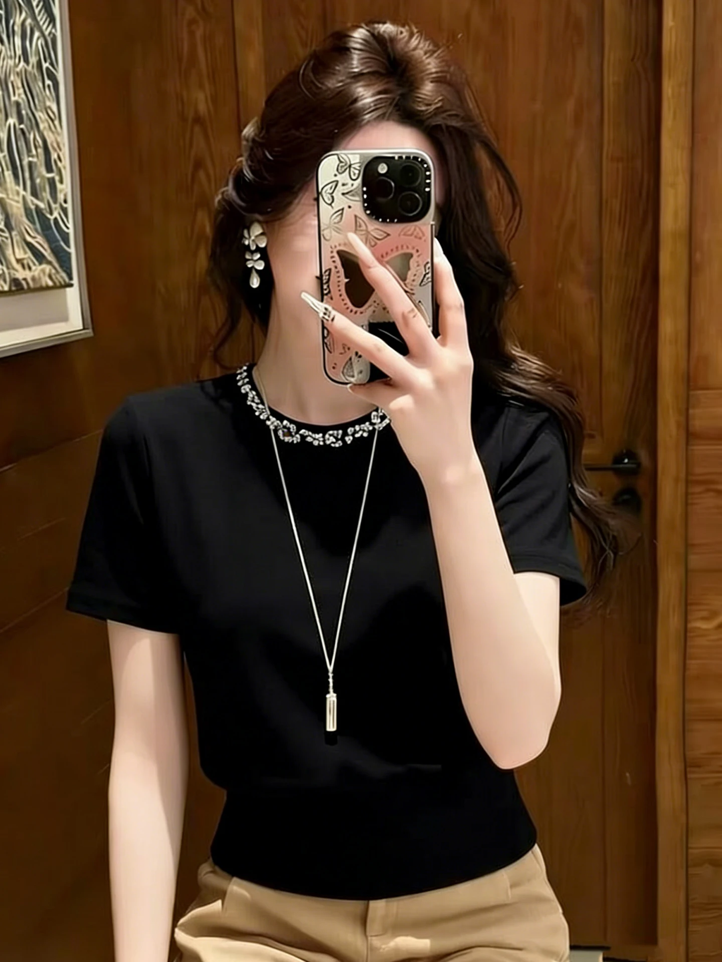 round Neck Short Sleeve T-Shirt Heavy Embellishment Design Base Layer Versatile Slimming Korean Style Spring Summer Fashionable
round Neck Short Sleeve T-Shirt Heavy Embellishment Design Base Layer Versatile Slimming Korean Style Spring Summer Fashionable