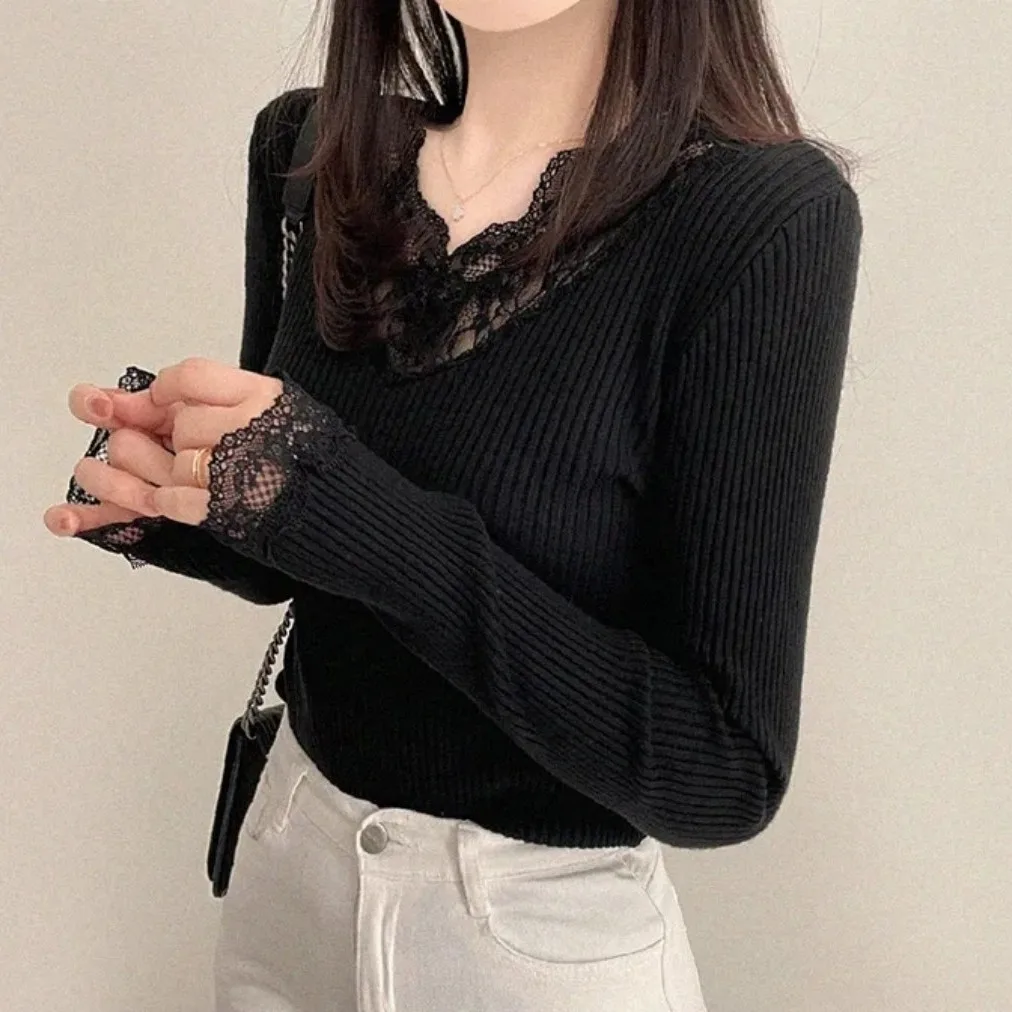 Элегантный женский вязаный свитер с V-образным вырезом и кружевными вставками, с длинными рукавами, из мягкого полиэстера, в нежном весеннем стиле
Элегантный женский вязаный свитер с V-образным вырезом и кружевными вставками, с длинными рукавами, из мягкого полиэстера, в нежном весеннем стиле