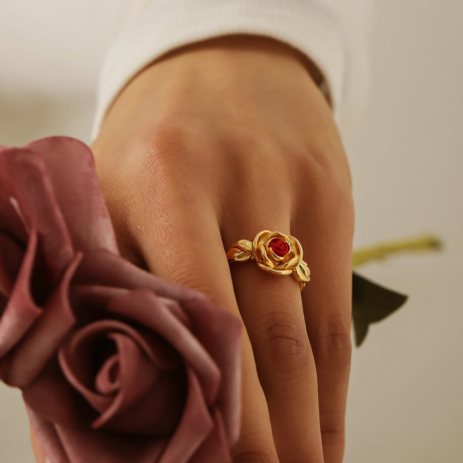 Qitian Custom 18k Gold-Platedrose Flower Ring For Women Personalized Size Romantic Jewelry Gift For Anniversary Valentine’S Day
Qitian Custom 18k Gold-Platedrose Flower Ring For Women Personalized Size Romantic Jewelry Gift For Anniversary Valentine’S Day