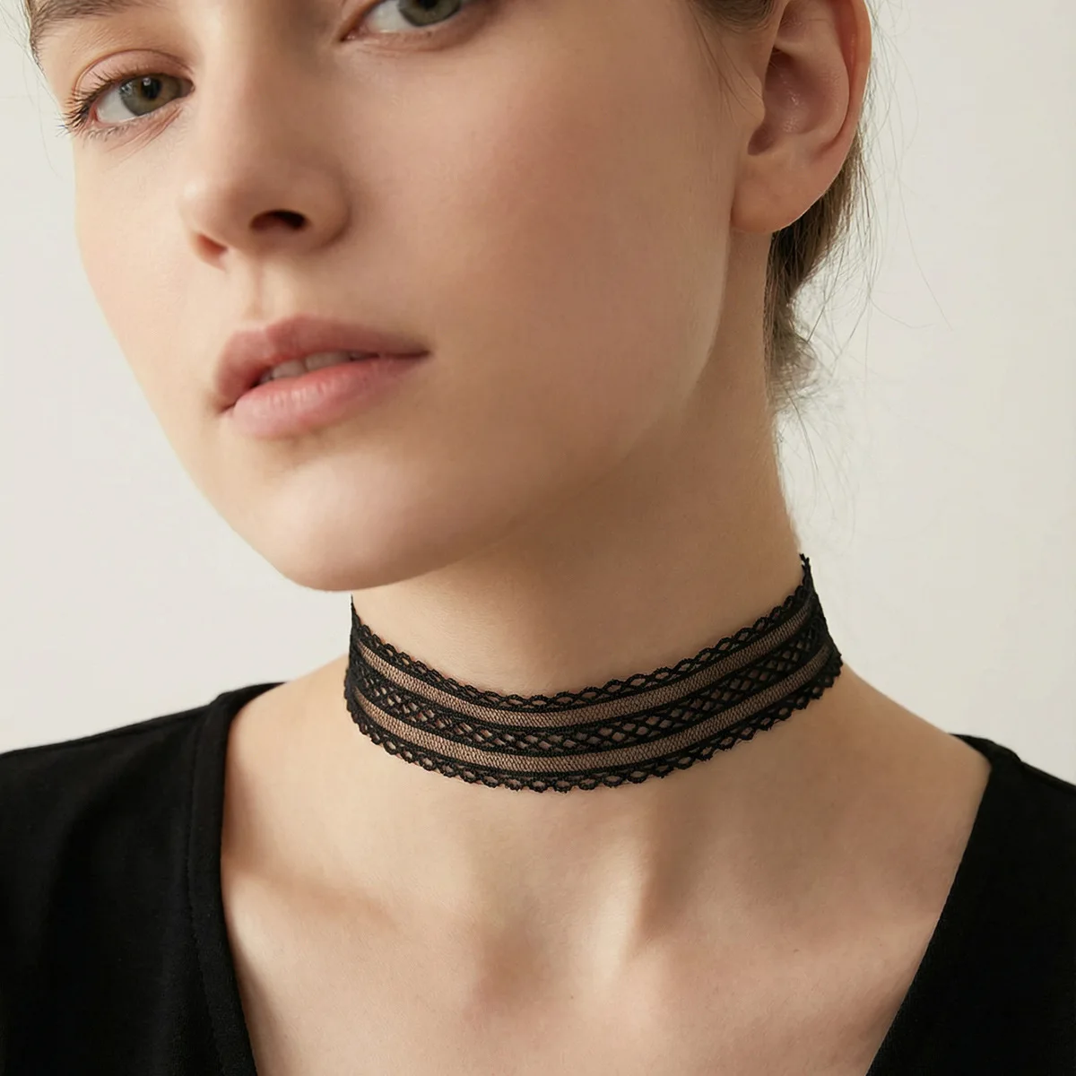 New Hollow Neck Chain Lace Necklace Elastic Lace Clavicle Chain, Sweet and Fresh Jewelry
New Hollow Neck Chain Lace Necklace Elastic Lace Clavicle Chain, Sweet and Fresh Jewelry