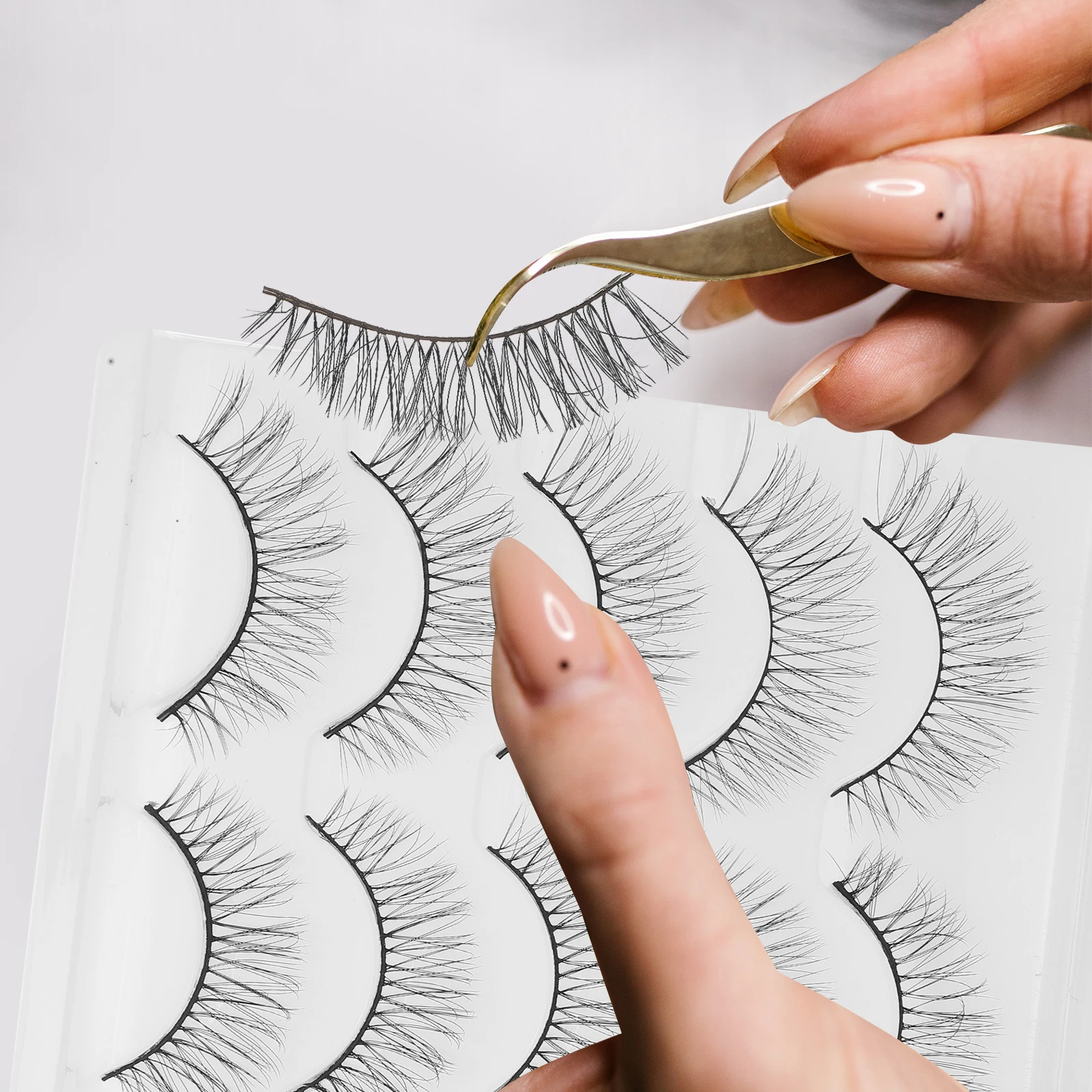 3D Chemical Fiber False Eyelashes 5 Pairs Short Style Women Lashes Eye Beauty Salon Wedding Party Photography Fashion
3D Chemical Fiber False Eyelashes 5 Pairs Short Style Women Lashes Eye Beauty Salon Wedding Party Photography Fashion