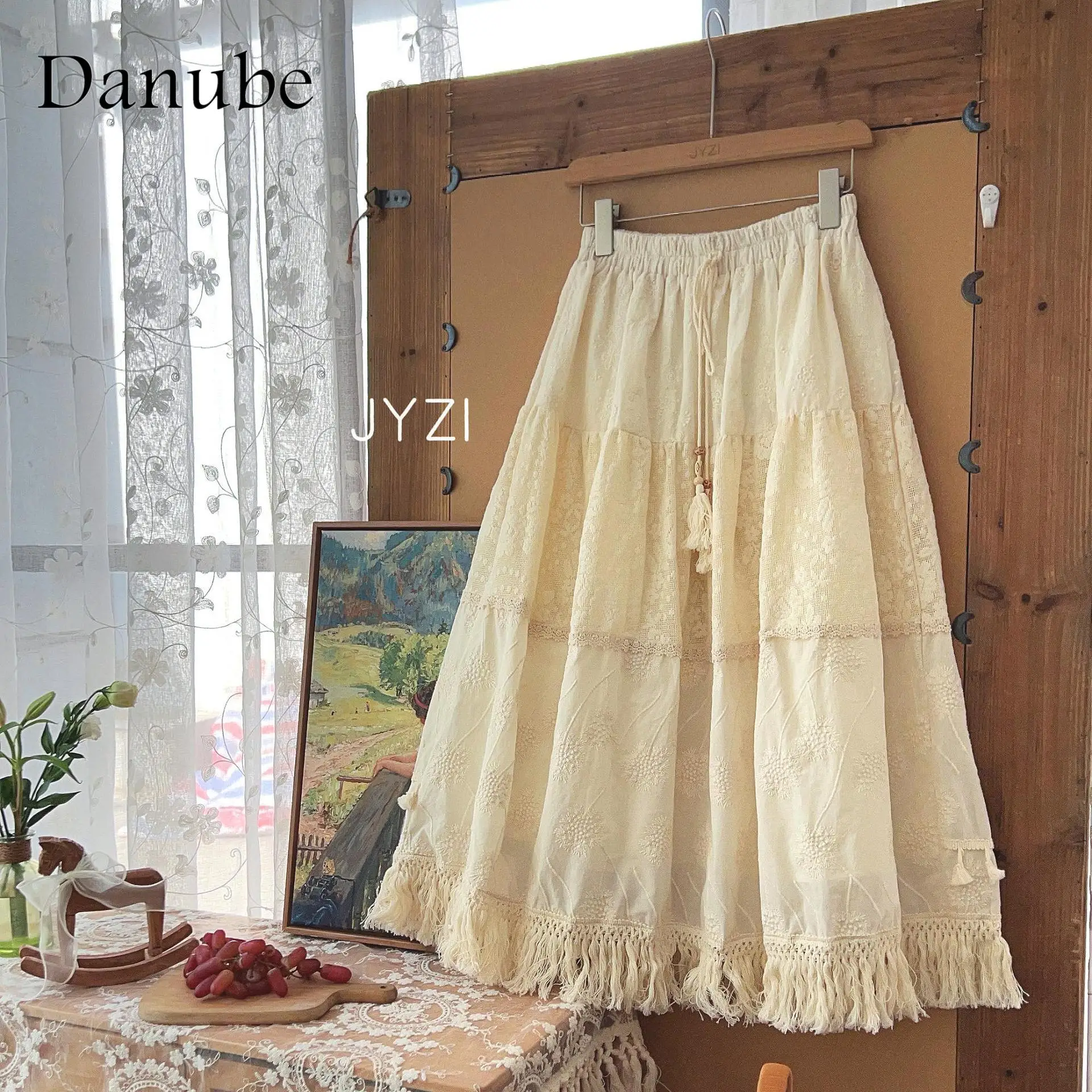 Vintage Embroidery Tassel Cotton Linen Long Skirts Women Summer High Waist Pleated Maxi Skirt Female Elegant Beach A-Line Skirt
Vintage Embroidery Tassel Cotton Linen Long Skirts Women Summer High Waist Pleated Maxi Skirt Female Elegant Beach A-Line Skirt