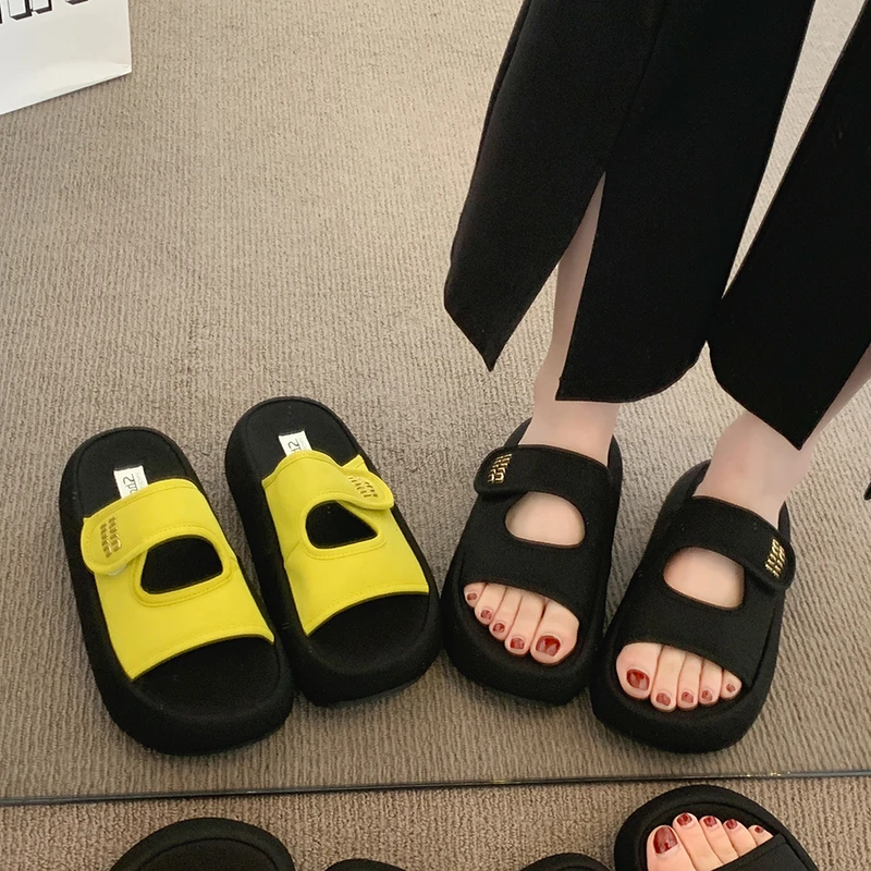 Summer Thick Platform Slides Unisex Cloud Soft Cushion Non-slip EVA Sole Lightweight Outdoor Beach Home Slippers
Summer Thick Platform Slides Unisex Cloud Soft Cushion Non-slip EVA Sole Lightweight Outdoor Beach Home Slippers