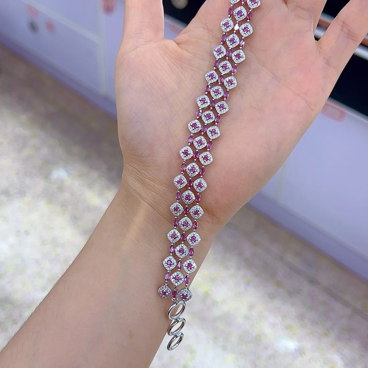 ZOCA New 925 Silver Pink White Simulated Diamond Zirconia Hollow Bracelet for Women Gemstones Jewelry Couple Bracelet Jewelry
ZOCA New 925 Silver Pink White Simulated Diamond Zirconia Hollow Bracelet for Women Gemstones Jewelry Couple Bracelet Jewelry