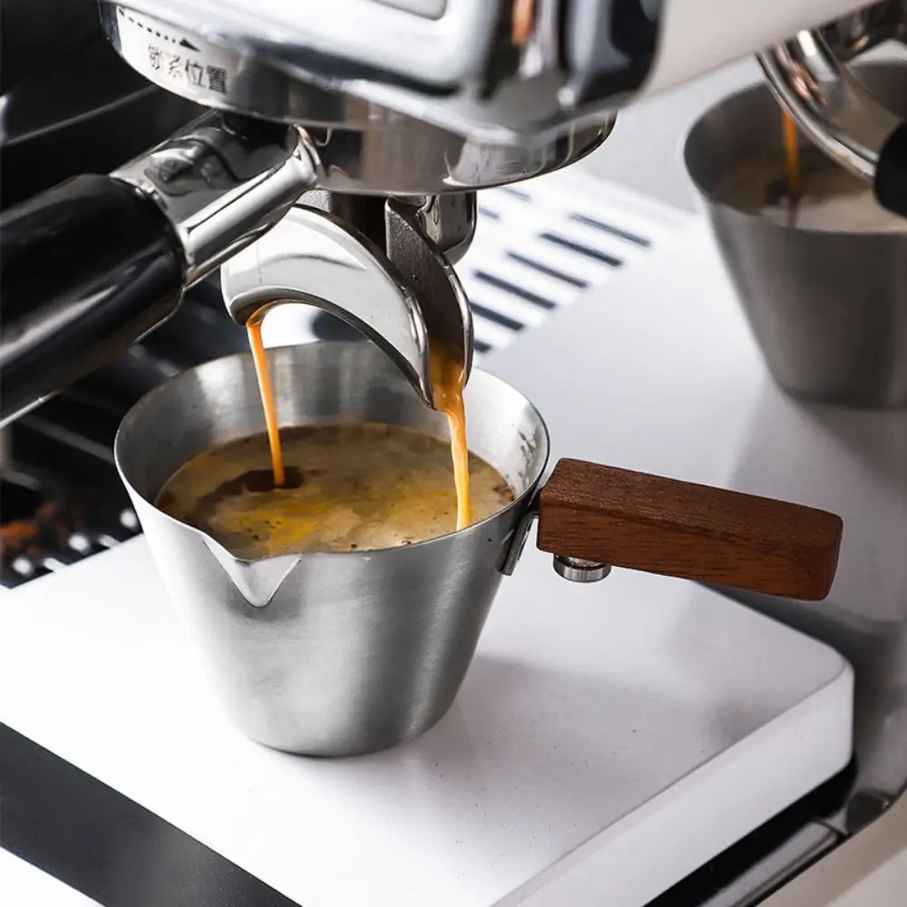 304 Stainless Steel Espresso Measuring Cup Thicken Wood Handle Coffee Extraction Mug Heat-resistant Spout Mouth
304 Stainless Steel Espresso Measuring Cup Thicken Wood Handle Coffee Extraction Mug Heat-resistant Spout Mouth