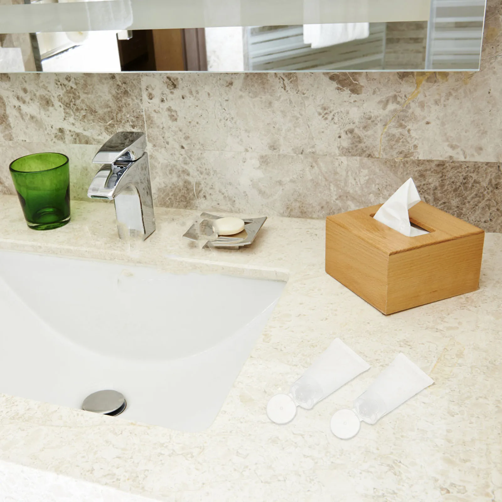 20pcs Refillable Tubes Lotion Bottles Squeeze Cream Containers Empty Travel Size Dispenser Hand Tube Reusable Shampoo
20pcs Refillable Tubes Lotion Bottles Squeeze Cream Containers Empty Travel Size Dispenser Hand Tube Reusable Shampoo