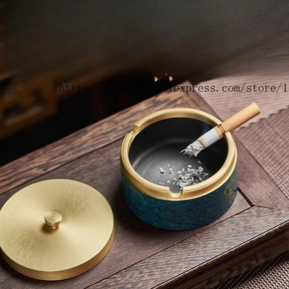 Copper ashtray household living room high-end small Chinese style with cover seal anti-fly ash office ornament car
Copper ashtray household living room high-end small Chinese style with cover seal anti-fly ash office ornament car