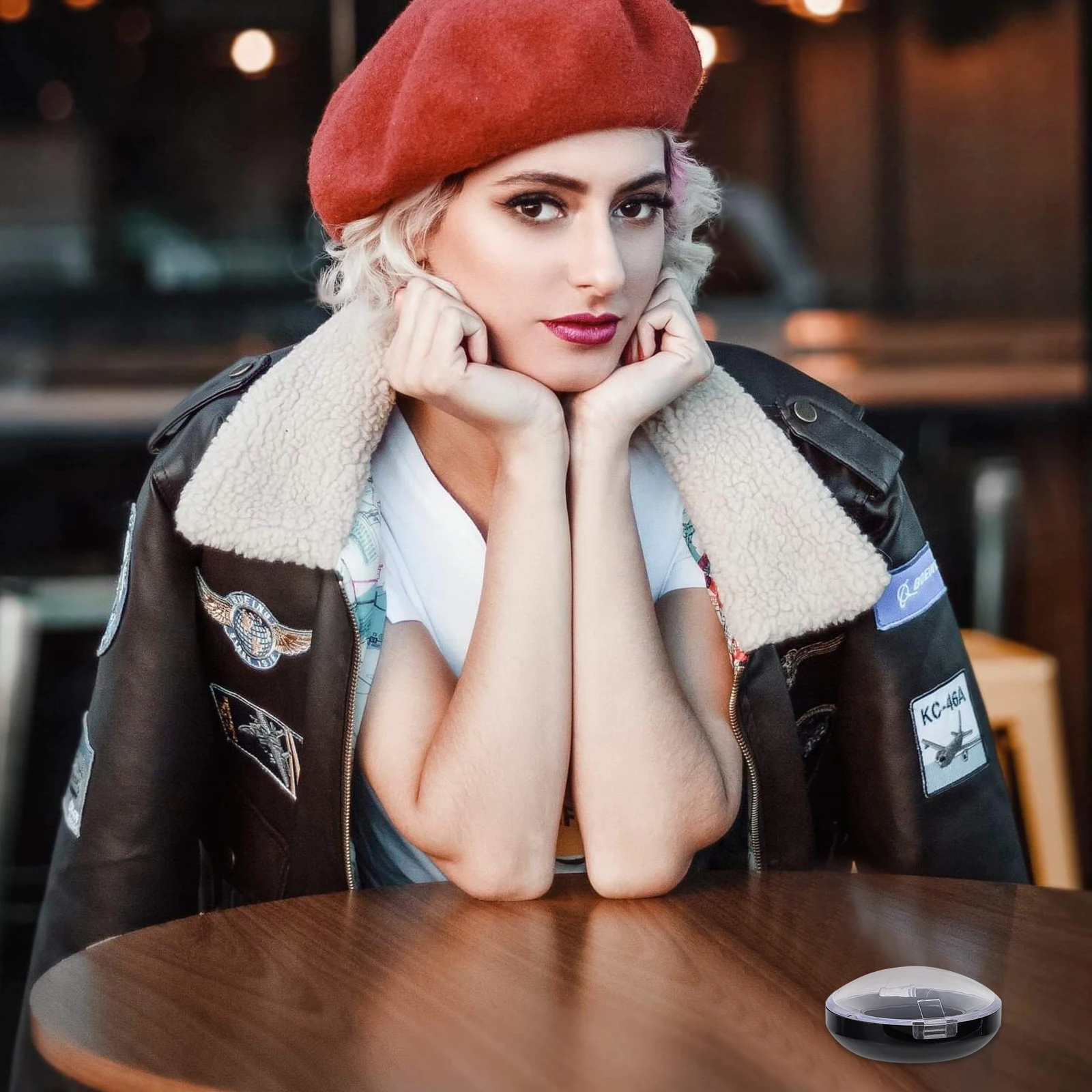 8Pcs Empty Eyeshadow Case Lid Design Portable Blusher Foundation Sub Container Eyeshadow Box Convenient Cosmetics Sub Box
8Pcs Empty Eyeshadow Case Lid Design Portable Blusher Foundation Sub Container Eyeshadow Box Convenient Cosmetics Sub Box