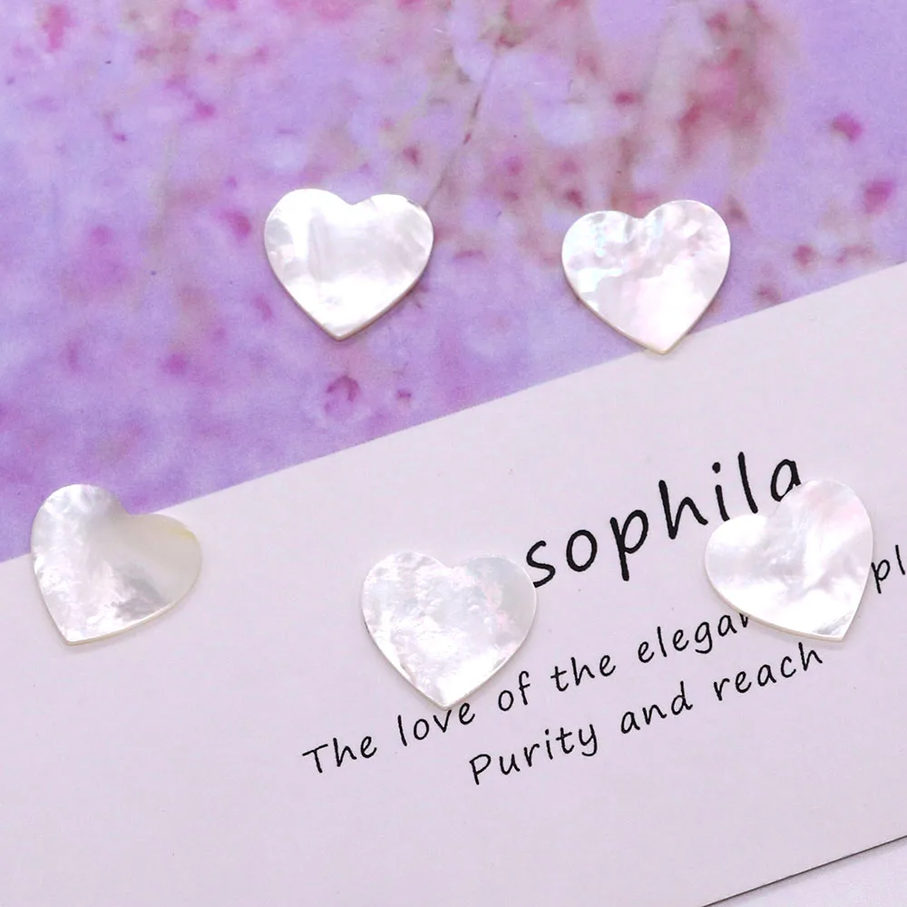 Natural Shell Heart-shaped Loose Beads16x17mm White Butterfly Shell Flat Holeless Cabochons Carved DIY Accessories for Necklaces
Natural Shell Heart-shaped Loose Beads16x17mm White Butterfly Shell Flat Holeless Cabochons Carved DIY Accessories for Necklaces
