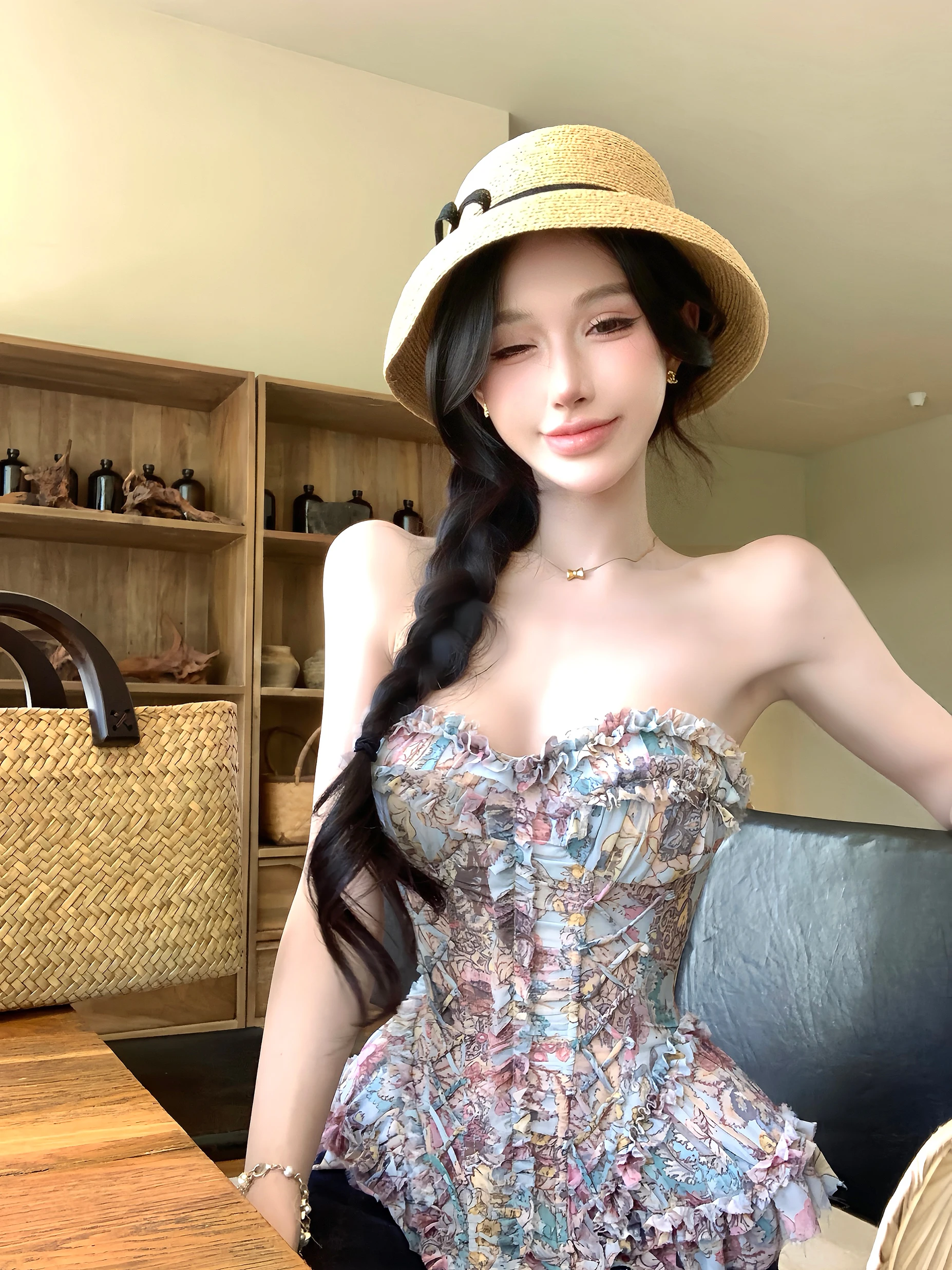 Spring 2026 Women's Slim Fit ort Svel Vest Floral Print Dus Denim Fibone Design Sexy Bandeau Top Outerwear
Spring 2026 Women's Slim Fit ort Svel Vest Floral Print Dus Denim Fibone Design Sexy Bandeau Top Outerwear