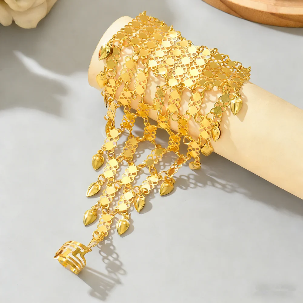 Vintage Ethnic Fingerless Bracelet, Hollow Woven Mesh Geometric Pendant Unique Layered Party Ethnic Style Accessory
Vintage Ethnic Fingerless Bracelet, Hollow Woven Mesh Geometric Pendant Unique Layered Party Ethnic Style Accessory