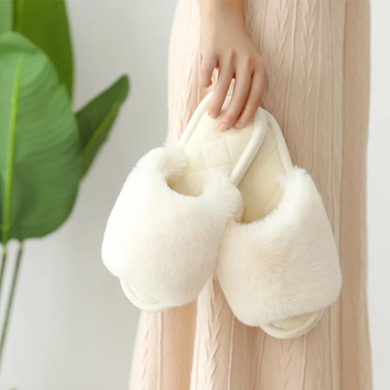 Autumn Winter Anti-Slip Plush Slippers Women's Style Japanese Trend Warm Home Shoes Non-Slip Thick Bottom PVC Outsole
Autumn Winter Anti-Slip Plush Slippers Women's Style Japanese Trend Warm Home Shoes Non-Slip Thick Bottom PVC Outsole