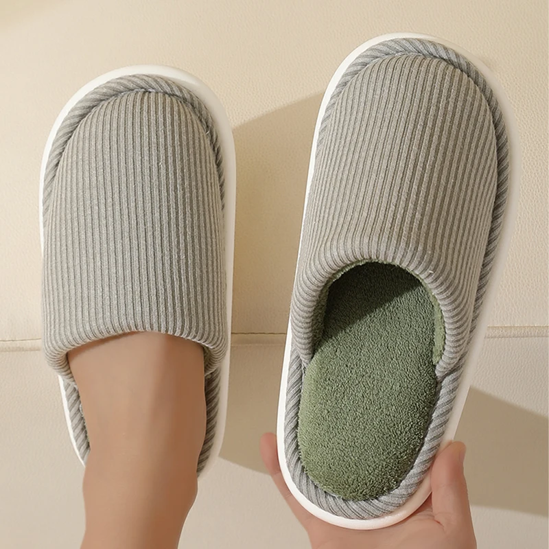 Домашние тапочки больших размеров 44–45, женские зимние теплые хлопковые тапочки на мягкой подошве, женские уютные вельветовые домашние туфли на плоском каблуке для пар
Домашние тапочки больших размеров 44–45, женские зимние теплые хлопковые тапочки на мягкой подошве, женские уютные вельветовые домашние туфли на плоском каблуке для пар